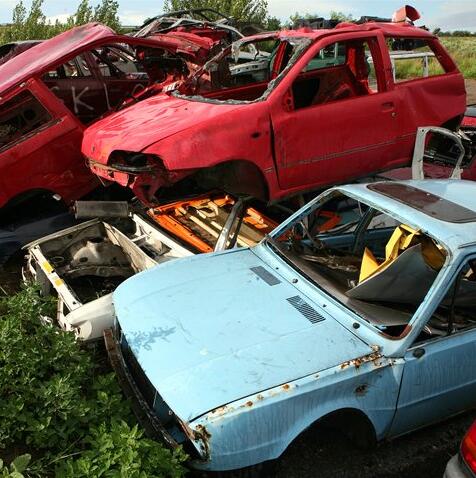 乐清泡水车水浸车回收1