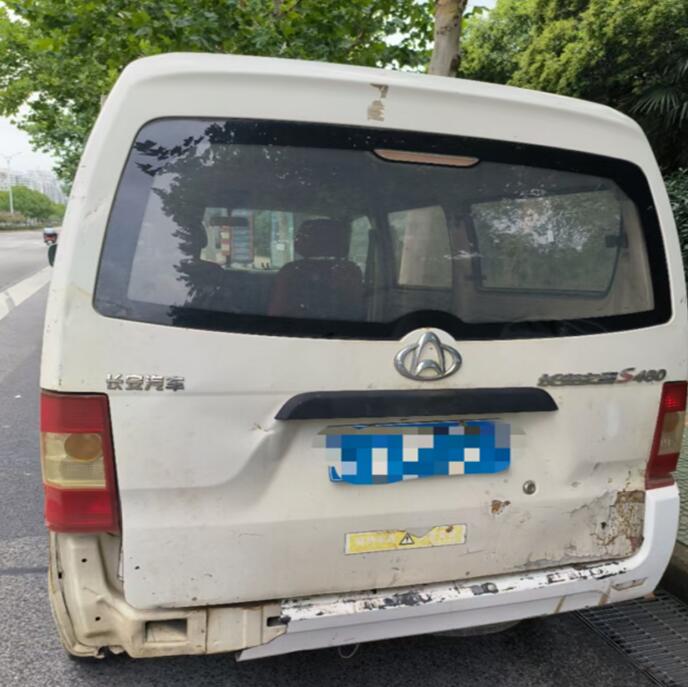 报废面包车回收1